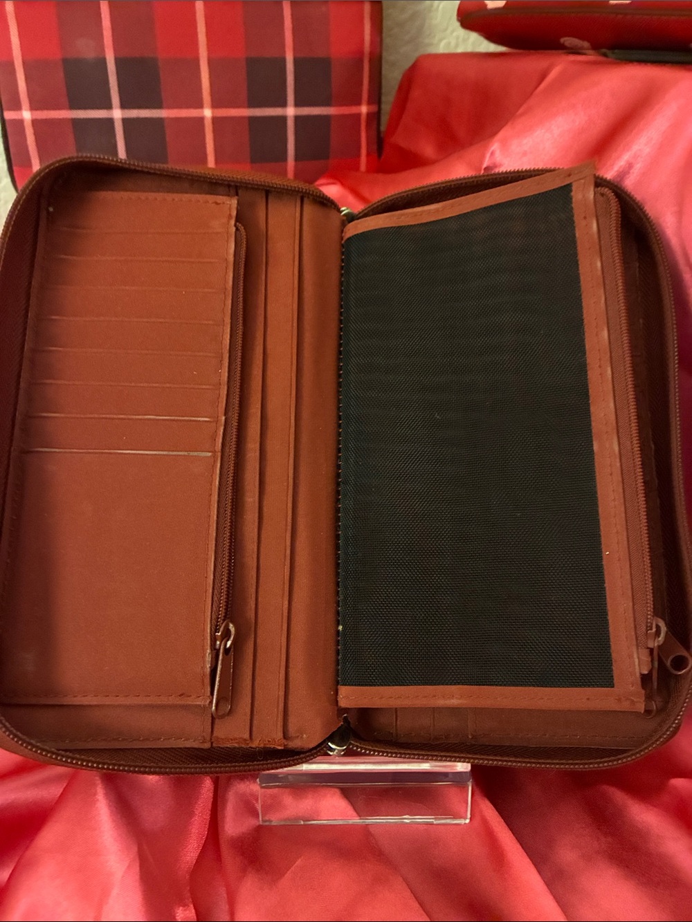 Buxton Brown Leather Zip Wallet- Vintage possibly 70’s or 80’s - Picture 2 of 7